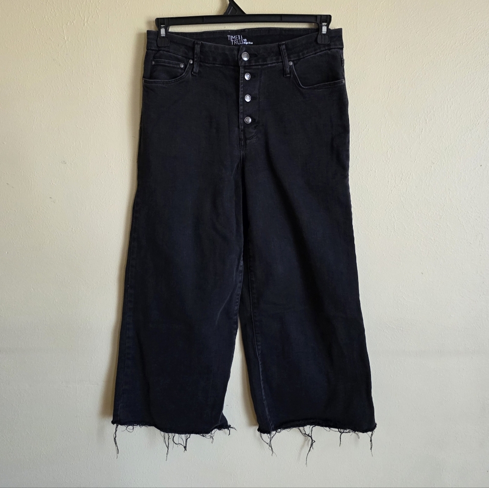 Time and Tru Black Wide Leg High Rise Raw Hem Ankle 4 Button Fly Jeans Size 10